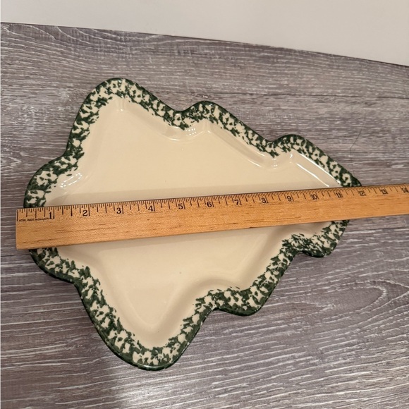 Roseville spounge ware 
Christmas tree platter - Picture 4 of 8